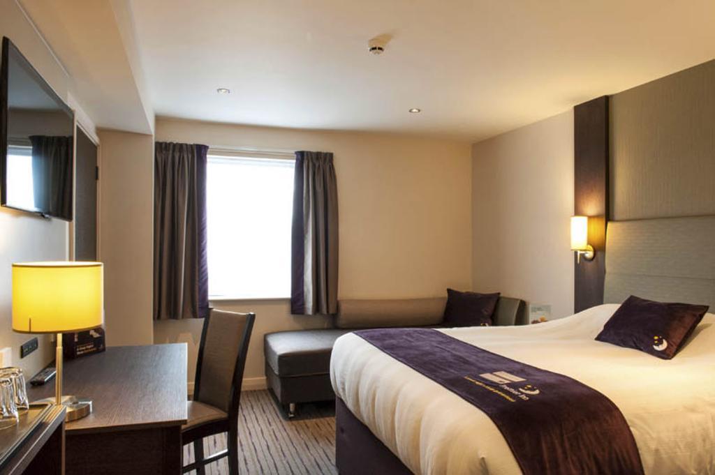 Premier Inn London Elstree / בורהמווד חדר תמונה