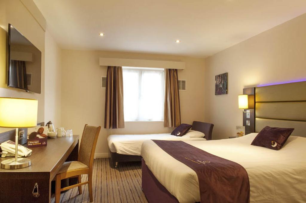 Premier Inn London Elstree / בורהמווד חדר תמונה
