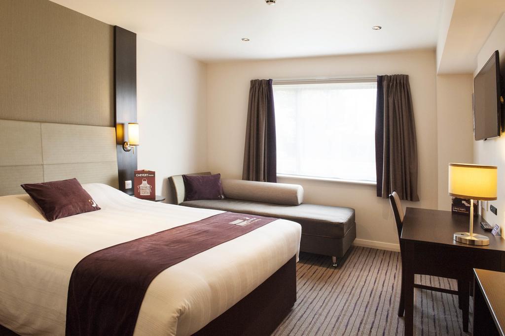 Premier Inn London Elstree / בורהמווד חדר תמונה