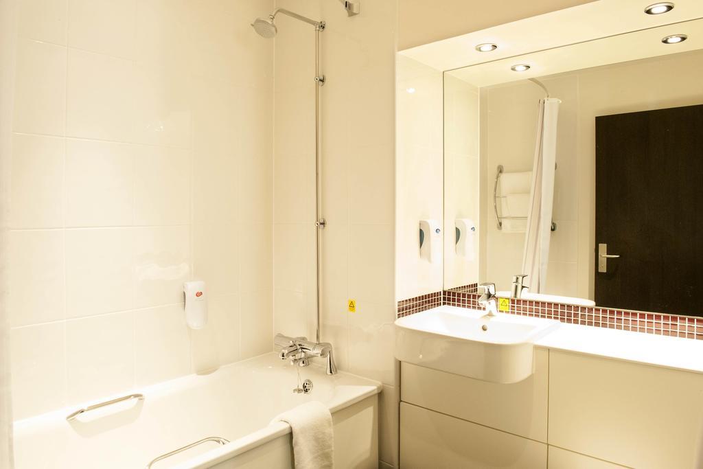 Premier Inn London Elstree / בורהמווד חדר תמונה