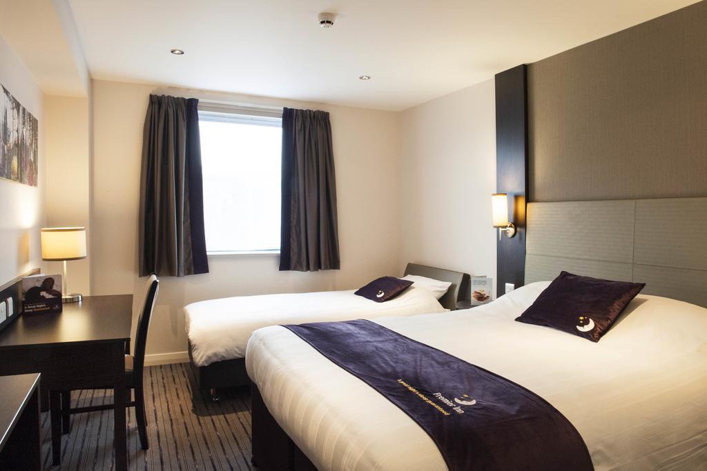 Premier Inn London Elstree / בורהמווד חדר תמונה