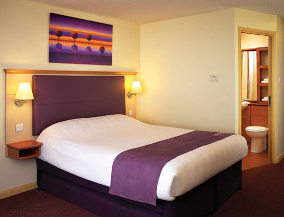Premier Inn London Elstree / בורהמווד מראה חיצוני תמונה