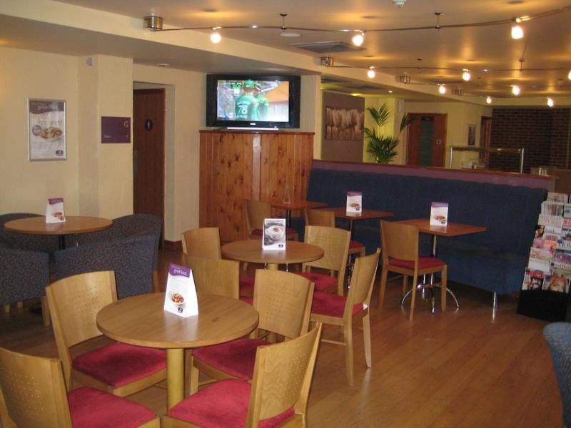 Premier Inn London Elstree / בורהמווד מראה חיצוני תמונה